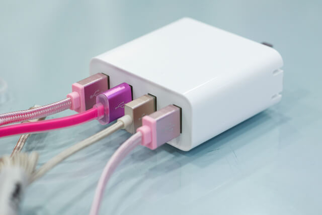 Củ Sạc 4 Cổng