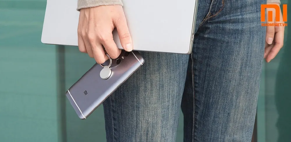 Kẹp điện thoại Xiaomi Iring tiện lợi
