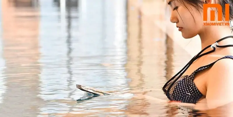 chụp ảnh rõ nét ngay cả khi dưới nước