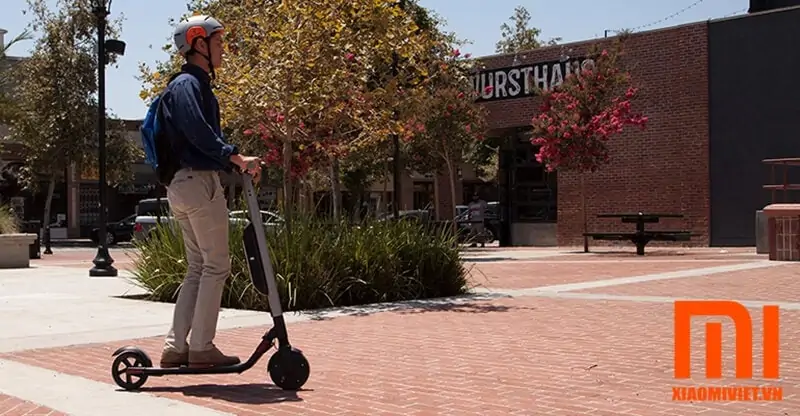 Xe điện SegWay Ninebot KickScooter ES2