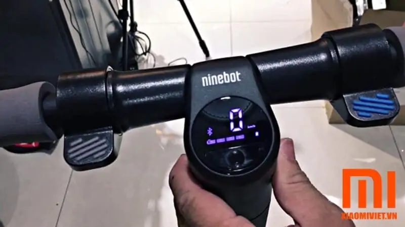 Xe điện SegWay Ninebot KickScooter ES2