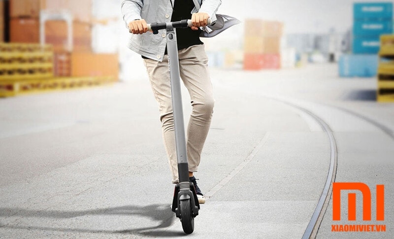 Xe điện SegWay Ninebot KickScooter ES2