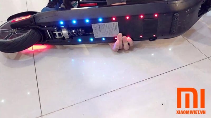 Xe điện SegWay Ninebot KickScooter ES2