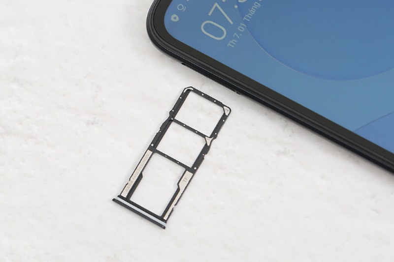 Điện thoại Xiaomi Redmi 9C Thẻ nhớ ngoài hỗ trợ tối đa 512GB