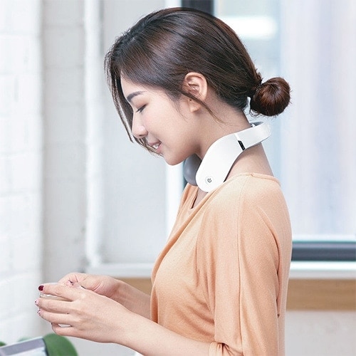 Máy massage cổ thông minh Jeeback G5 Máy massage cổ thông minh Jeeback G5 (1)