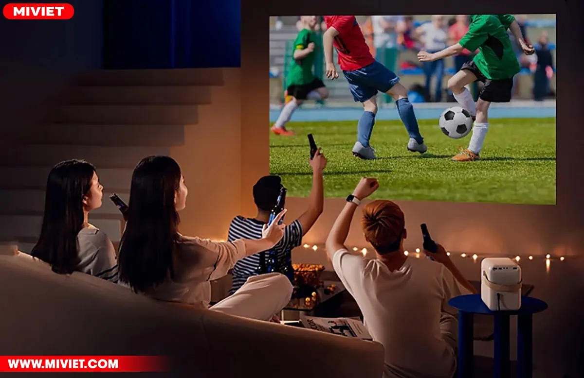 Công nghệ 4D keystone hỗ trợ tính năng chiếu cạnh