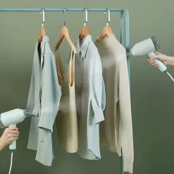 Bàn ủi hơi nước cầm tay Bear GTJ-B10S1 - Tiếng Anh - HDSD Tiếng Việt