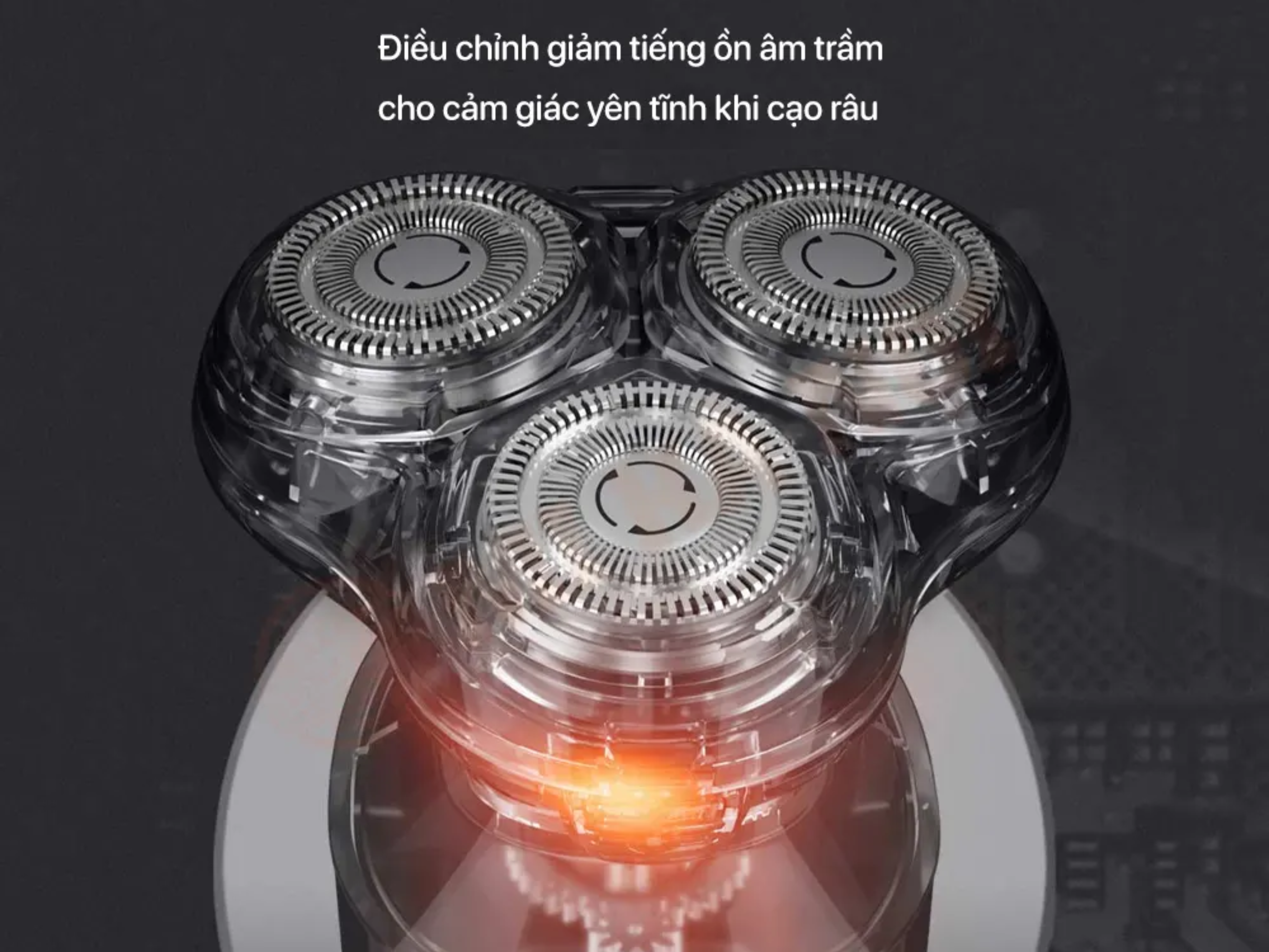 Động cơ mạnh mẽ nhưng hoạt động êm ái