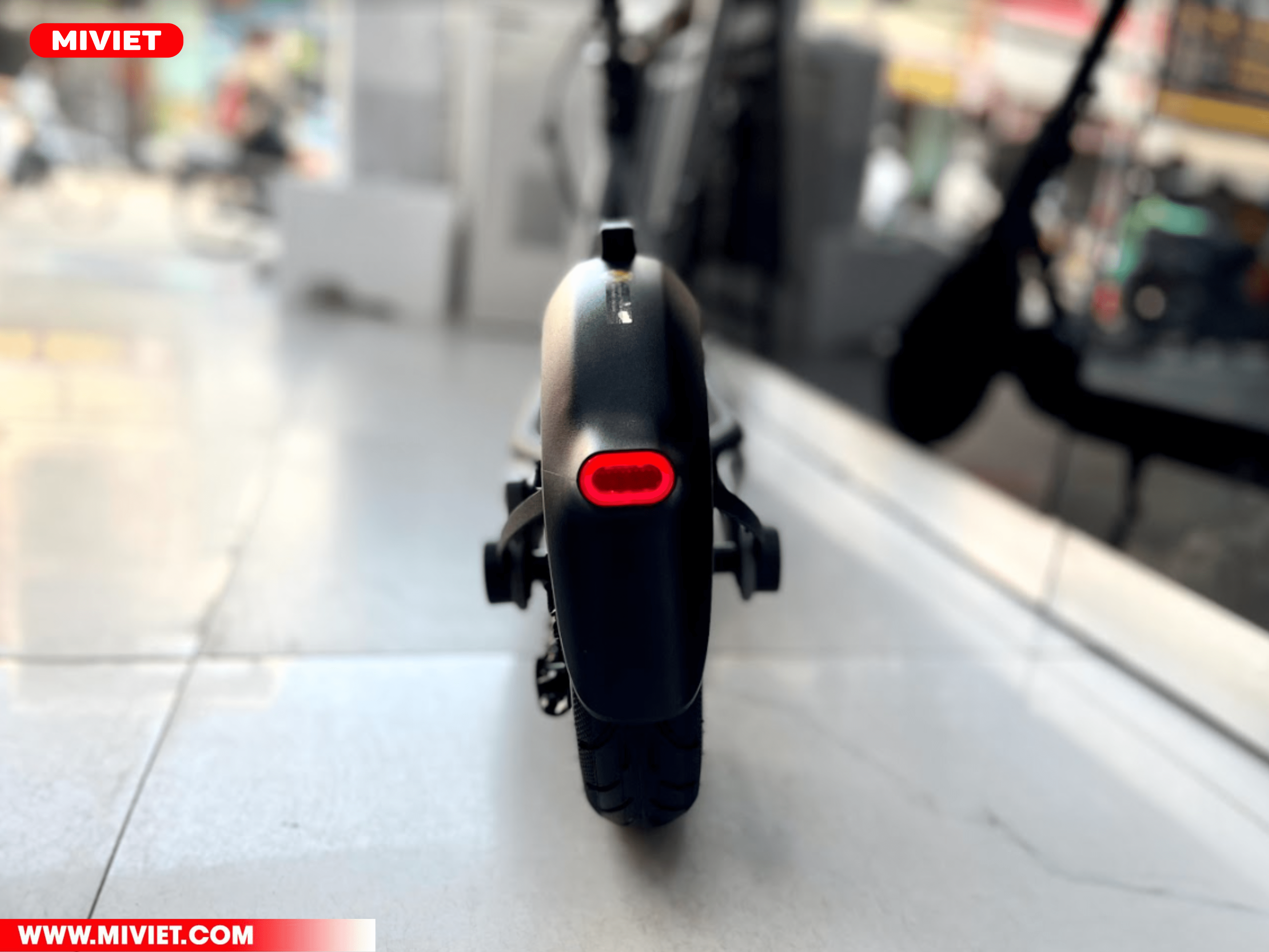 Xe điện Kickscooter Ninebot D18W